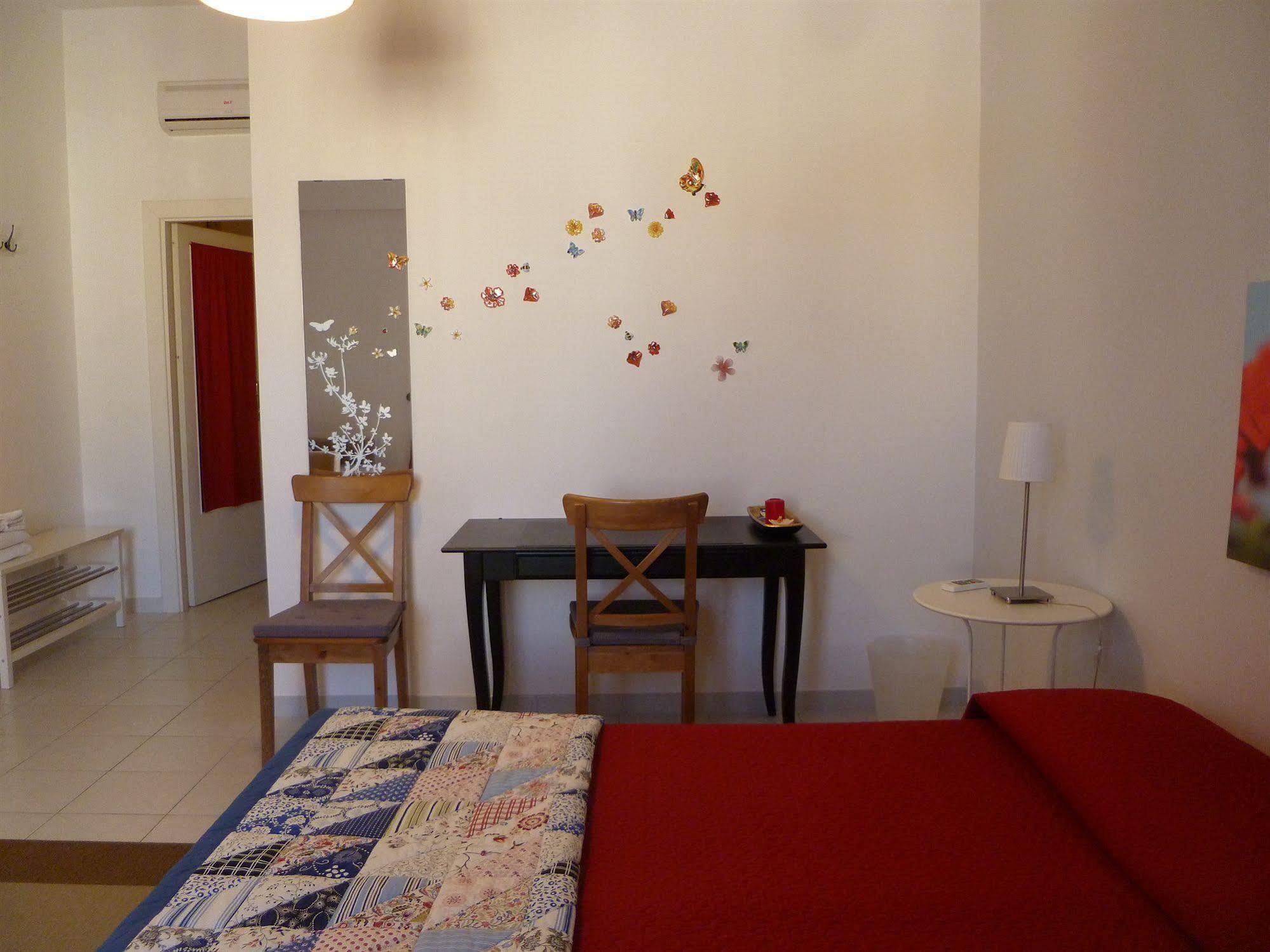 B&B Le Comari Salentine Lecce Exterior photo