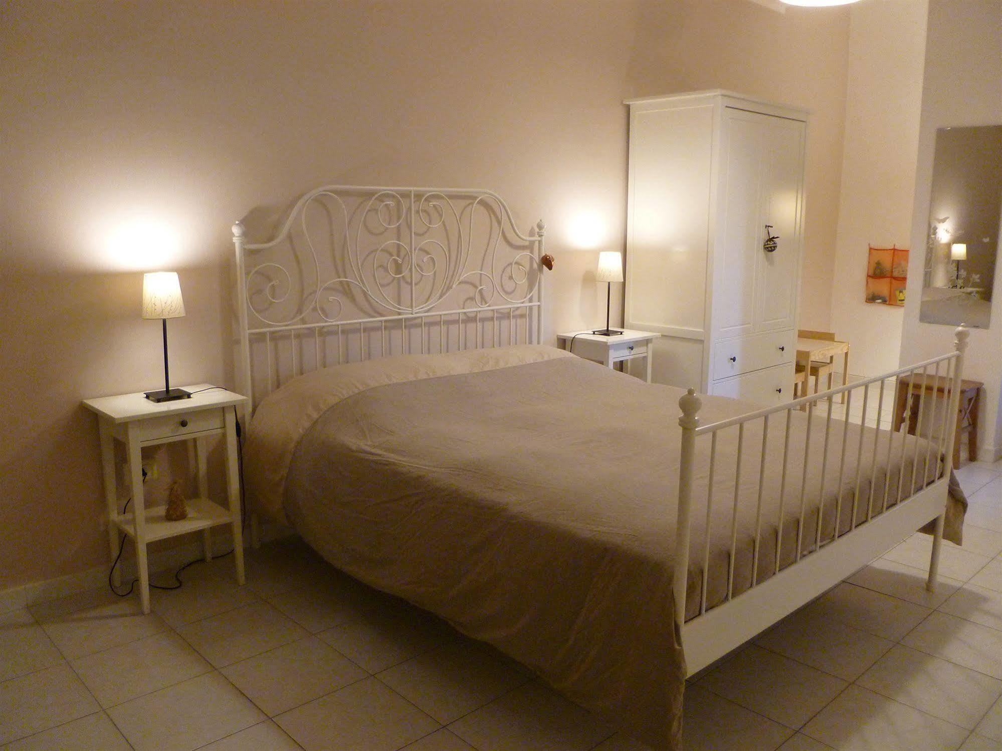 B&B Le Comari Salentine Lecce Exterior photo